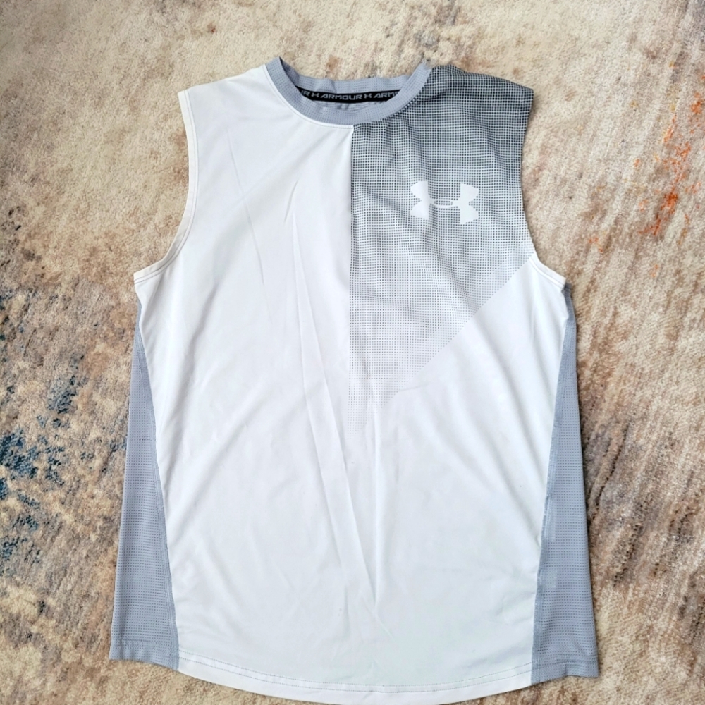 2 Under Armour and Nike boys' tank tops